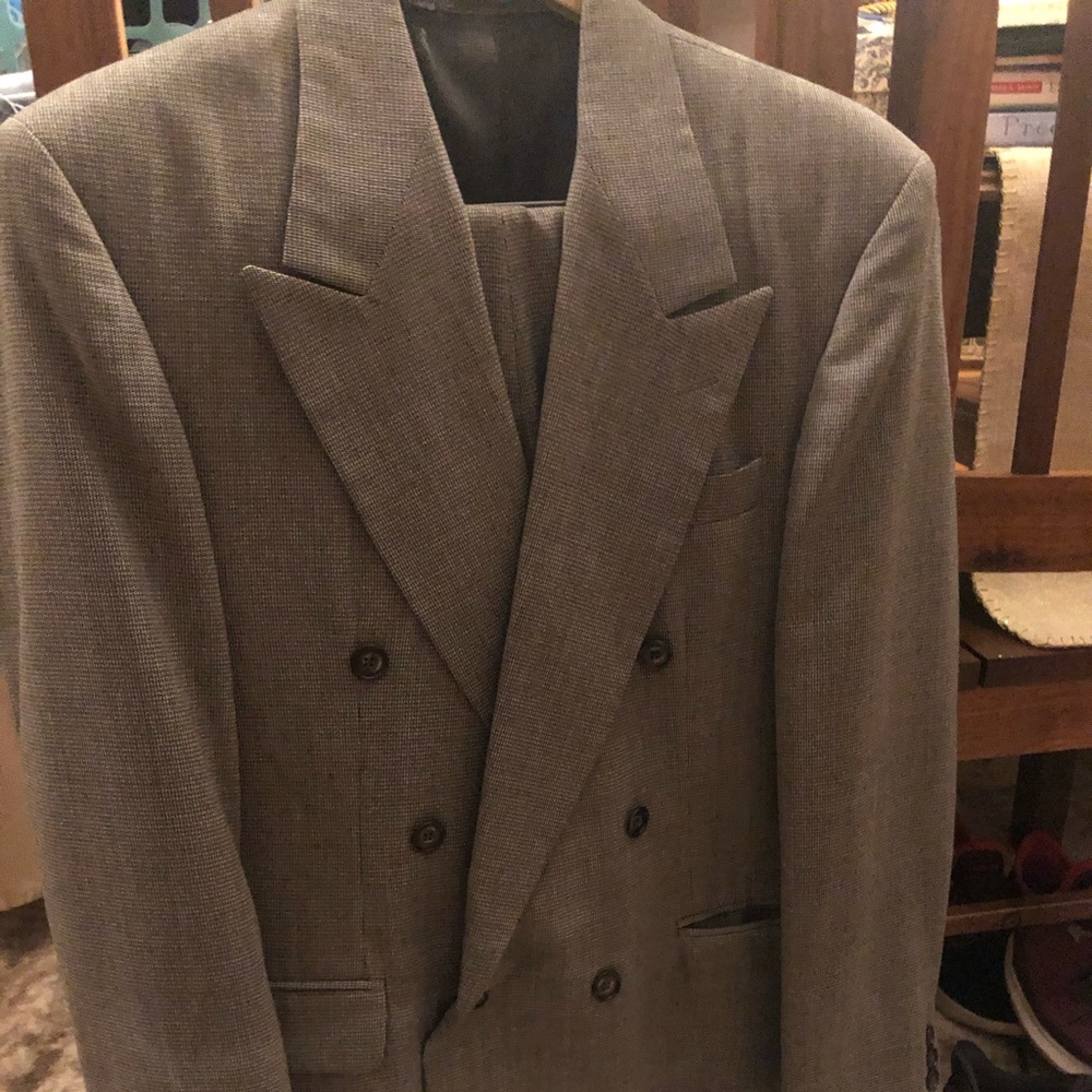 Haggar Double Breasted Houndstooth Suit